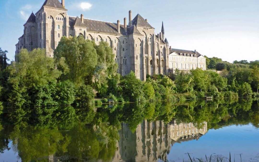 Enhancing our multimedia annotation: the Benedictines to the rescue !