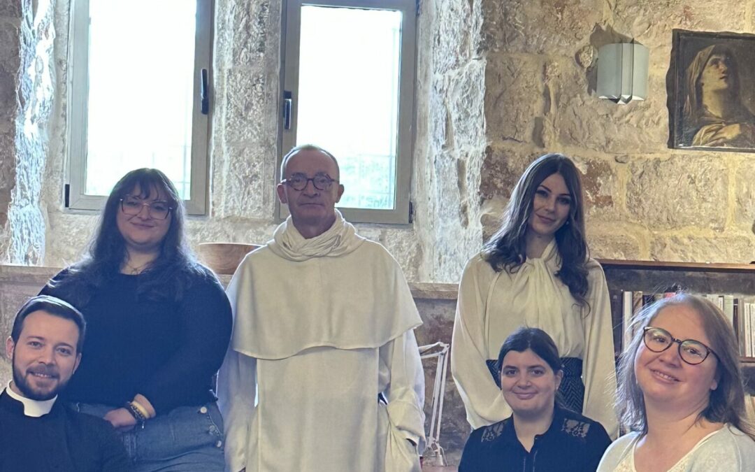 1. Dans nos bureaux, à Jérusalem